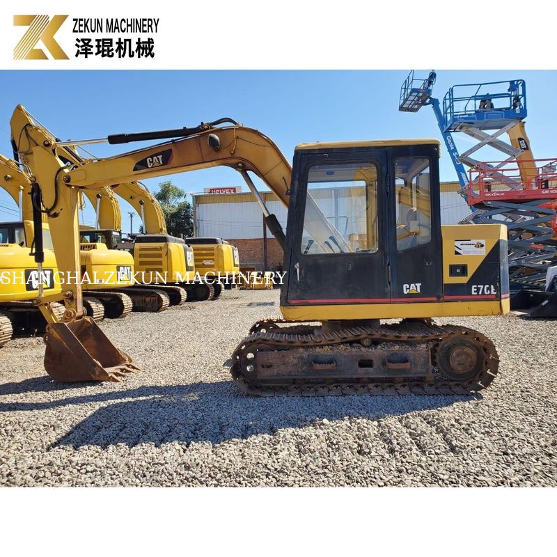 Japonya'da kullanılan CAT E70B kazık makinesi Shanghai'da rekabetçi bir yarışmada