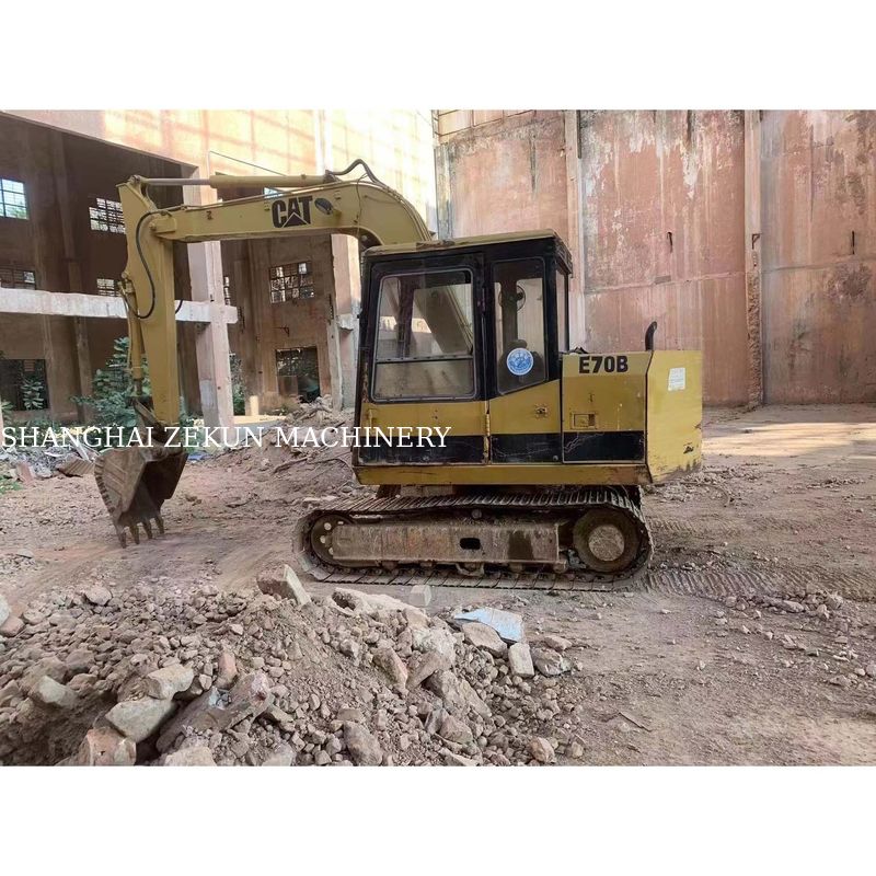 Japonya'da Mini Ekskavator Boyutları ve Orijinal Japonya Motoru ile Kullanılmış CAT E70B Kazı makinesi
