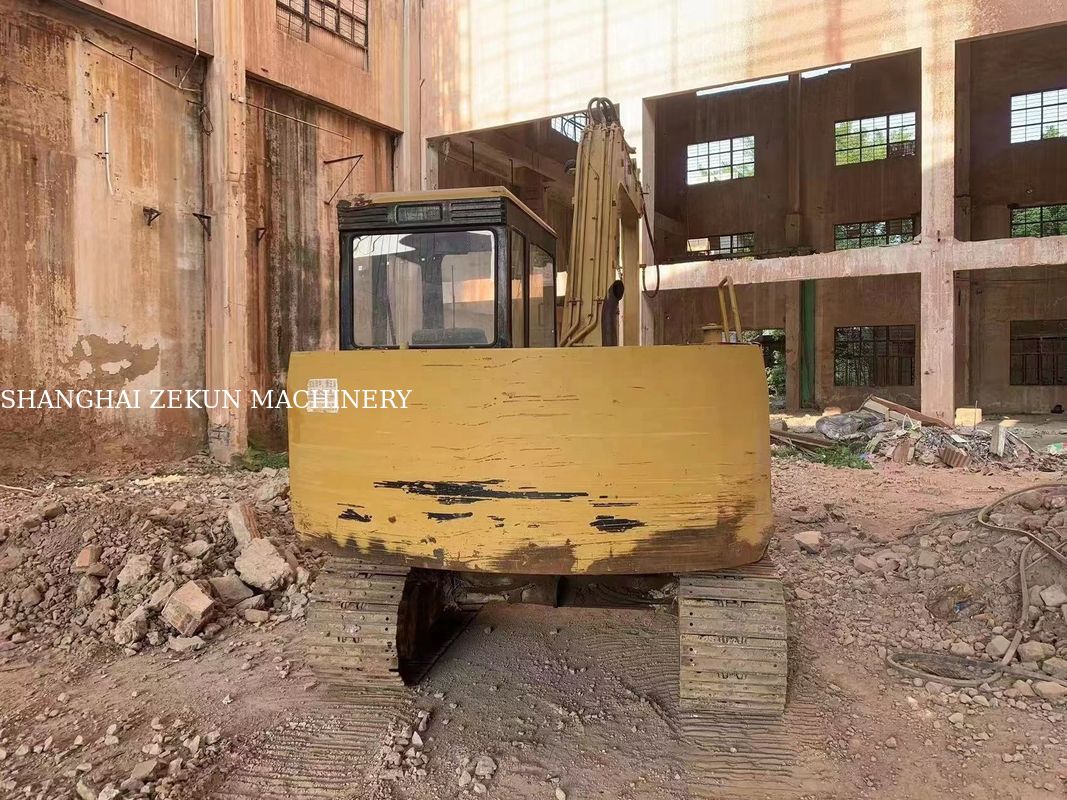 Japonya'da Mini Ekskavator Boyutları ve Orijinal Japonya Motoru ile Kullanılmış CAT E70B Kazı makinesi