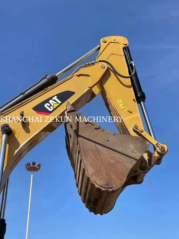 İkinci El İnşaat Ekipmanı Cat 390F Cat Motoru 390 KW ile sürünen kazıcı