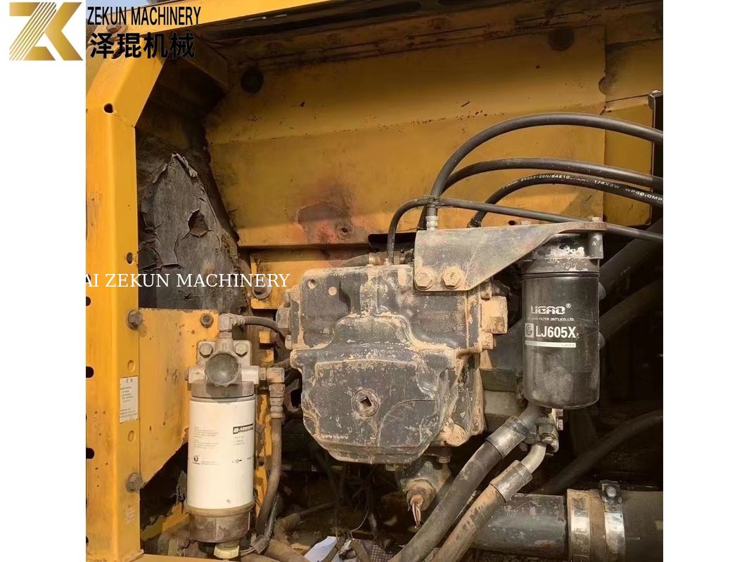 Kullanılmış Komatsu 200 Ekskavatörü İkinci El PC200-6 Kazıcı Çalışma Ağırlığı 20.15 ton
