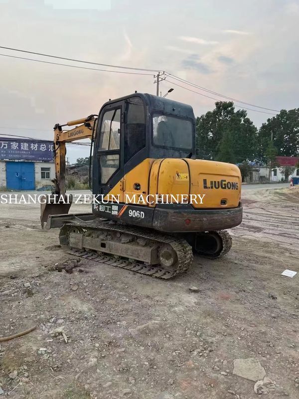 9017F ZTS 1.8 tonluk Mini Crawler Excavator Liu Gong tarafından 46.3kW Makine Ağırlığı 7500kg