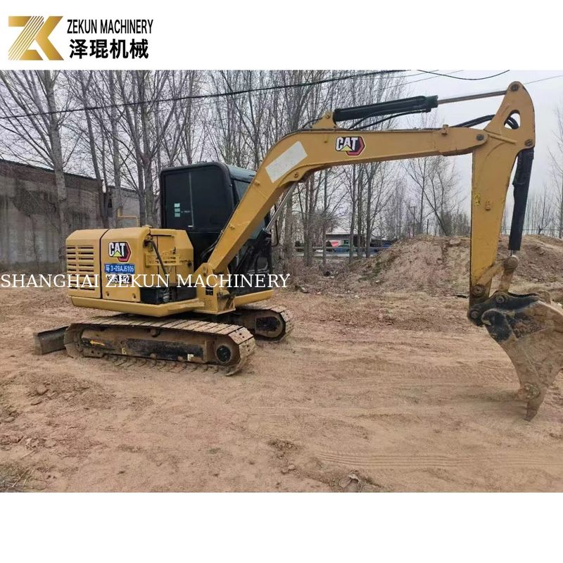 CAT 305.5E2 Caterpillar'dan Hidrolik Başparmaklı 5.5 Tonluk Kullanılmış Sürünen Kazıcı