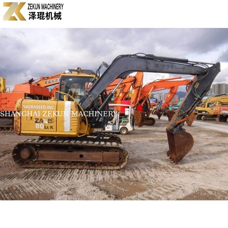 Japon Mini 8 Ton Hitachi 80 Ekskavatörü ZX80'de orijinal hidrolik valf kullanıldı.