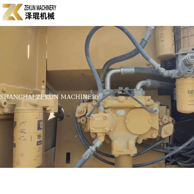 Japonya'da kullanılan CAT 320D sürünen kazıcı 20930 KG Makine ağırlığı CAT Hidrolik Valf