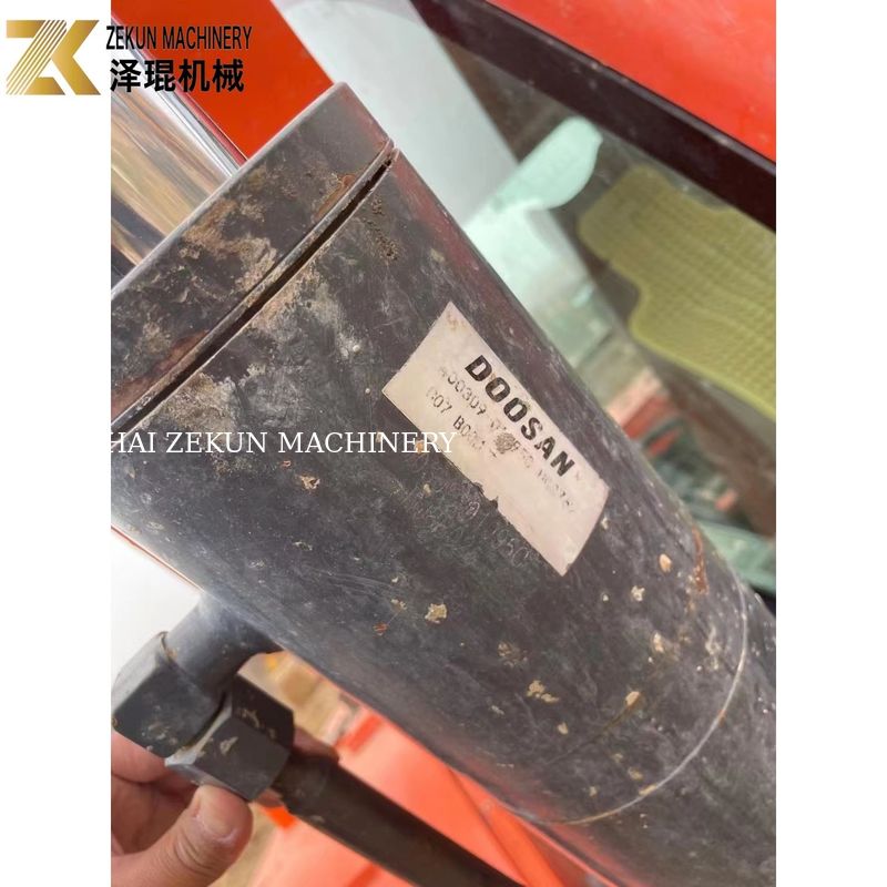 5 Ton Doosan 55 Ekskavatörü DH55 Kullanılmış Doosan Ekskavatörü 0.175M3 Kovası