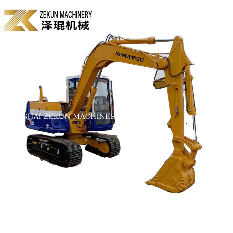 Japonya Komatsu PC60-6 düşük çalışma ağırlığı 6 ton ve iyi durumdaki kazıcı