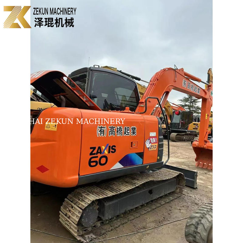 HITACHI ZX 60 6 tonluk Mini Kullanılmış Hidrolik Kazıcı 0.22 m3 kova kapasitesi ile