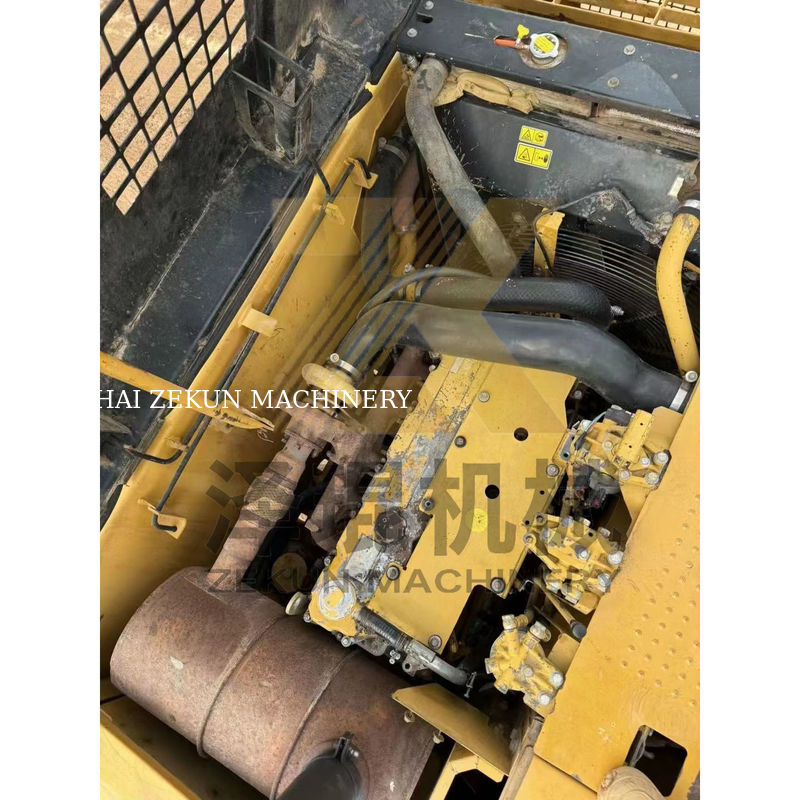 Japonya'da 20000 KG ağırlığında kullanılmış Cat 320D kazıcı iyi durumda