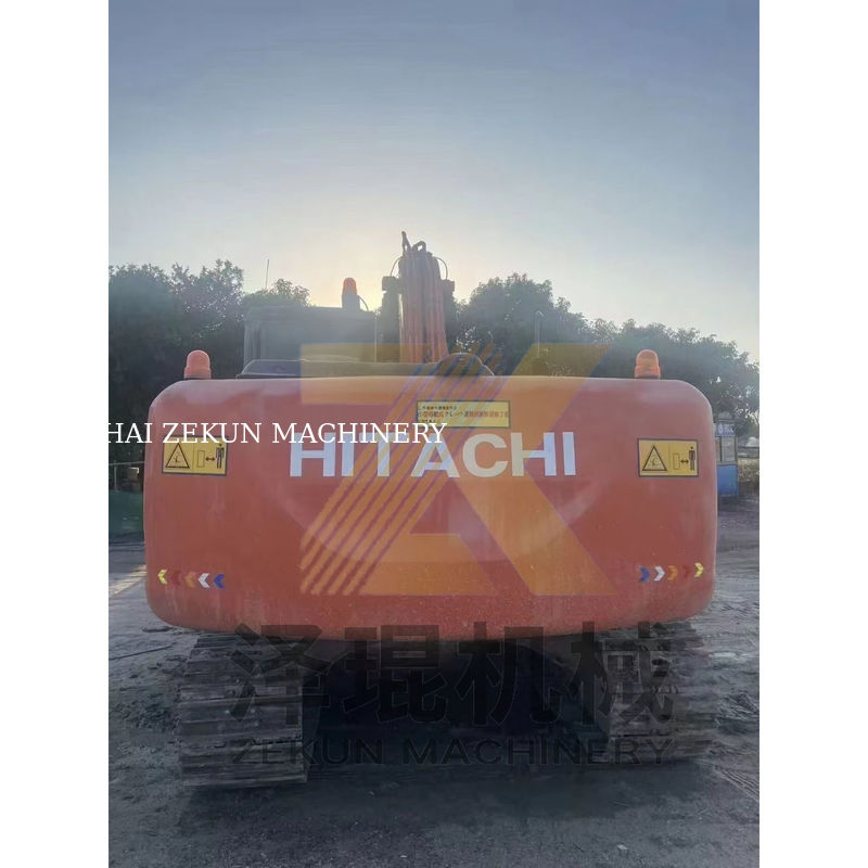 Japonya'dan Hitachi ZX200-5G 20 tonluk çalışma ağırlığı ve silindirli kullanılmış kazıcı