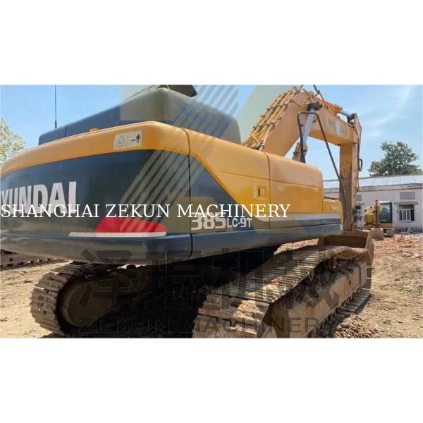 Şangay'da kullanılmış Hyundai R385 R385-9 R385LC-9T Hidrolik pompası mükemmel durumda.