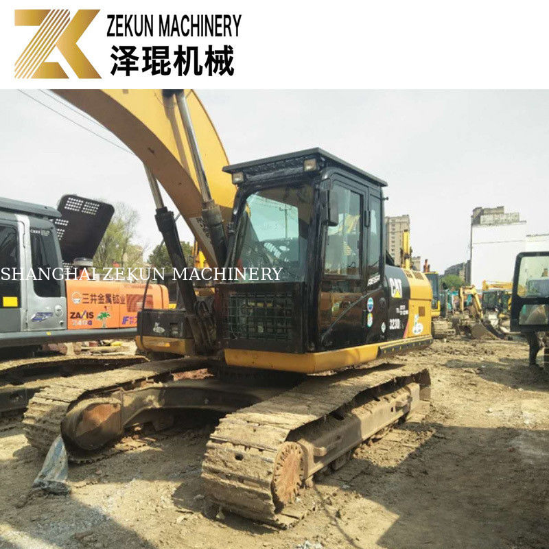Cat 323D2 kazıcı ve Cat C7.1 ACERT motoru ile inşaat kazılarınızı yükseltin