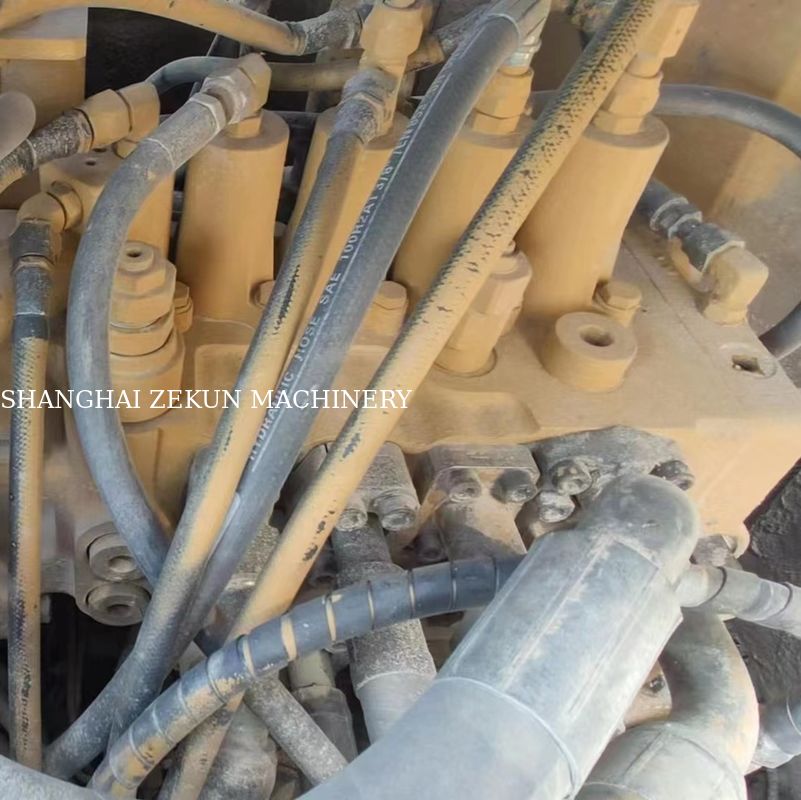 Tamamen Hidrolik Sistemi Kullanılan CAT320C Kazıcı İşletmeniz için Yüksek Kazma Gücü