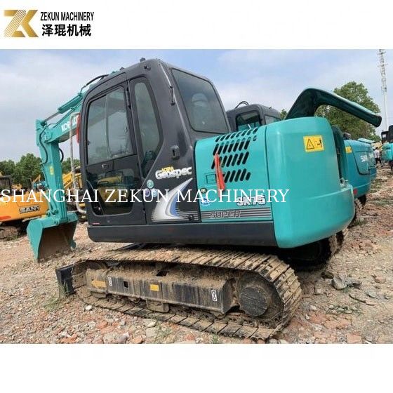 7 tonluk mini kazıcı Kobelco SK 75 SR UR, ISUZU motoru ve orijinal hidrolik pompası ile