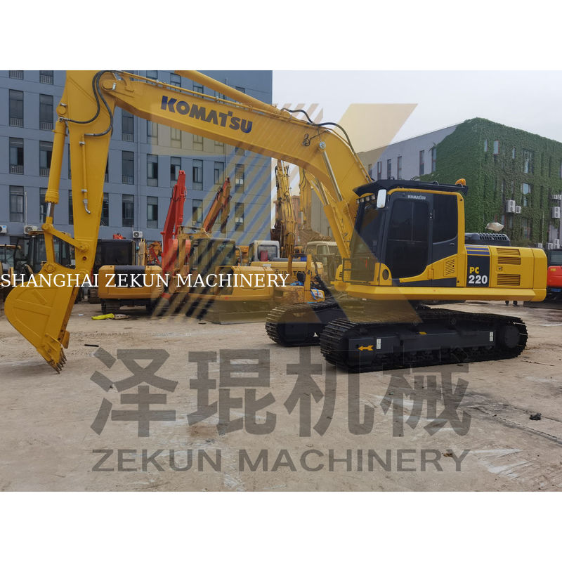 Kullanılmış 22 Ton Komatsu 220 PC220 1M3 kova kapasitesi ve 1050 çalışma saati ile kazıcı