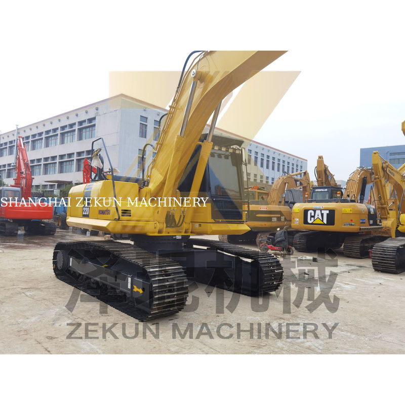 Kullanılmış 22 Ton Komatsu 220 PC220 1M3 kova kapasitesi ve 1050 çalışma saati ile kazıcı
