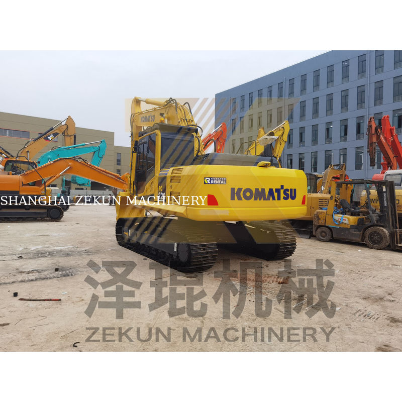 Kullanılmış 22 Ton Komatsu 220 PC220 1M3 kova kapasitesi ve 1050 çalışma saati ile kazıcı