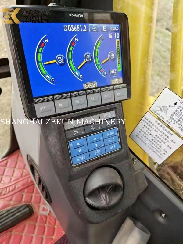 Kullanılmış Komatsu PC200-8MO sürünen kazıcı 2001-4000 saat Orta boyutlu