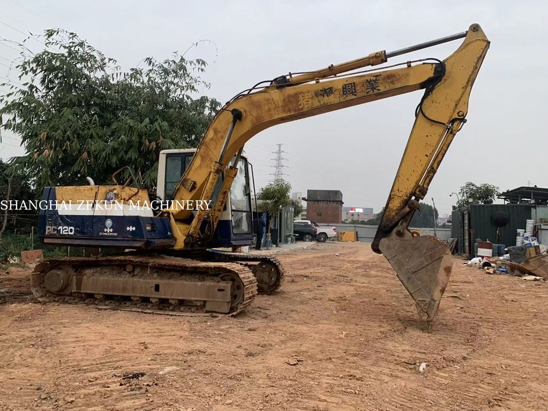 KOMATSU PC120-5 PC120 64KW Güçlü ve Japonya'da 2000 Yılına uygun fiyatlı kazıcı