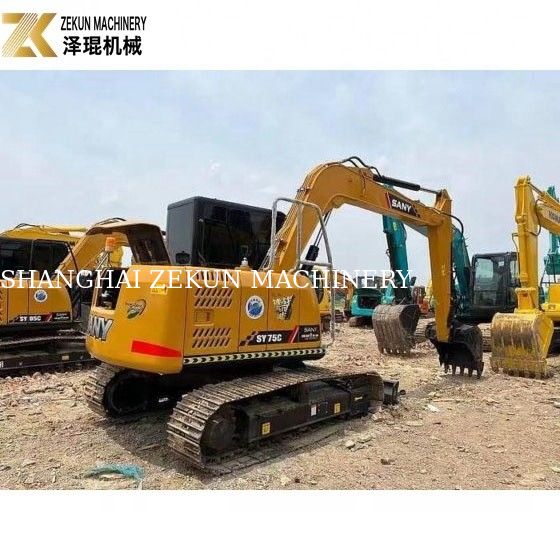0.28m3 kova kapasitesi ve 2001-4000 çalışma saati ile kullanılmış Sany SY75 kazıcı