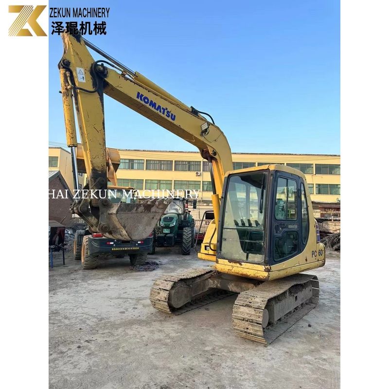 Kullanılmış Japonya Komatsu PC60-7 6 tonluk hareketli türde sürünen kazıcı