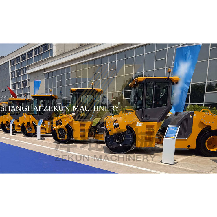 13 ton XCMG XD135T Çift Davullu Roller EU III Aşama Yol İnşaatı Ekipmanı