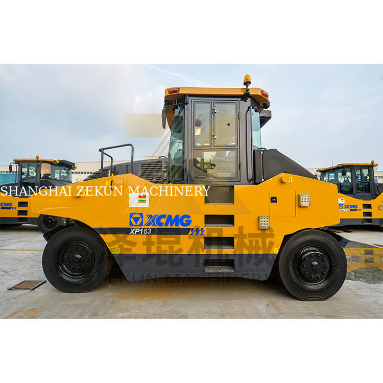 13 ton XCMG XP163 Lastik Roleri Çin 2. Aşama Yol İnşaatı Ekipmanı
