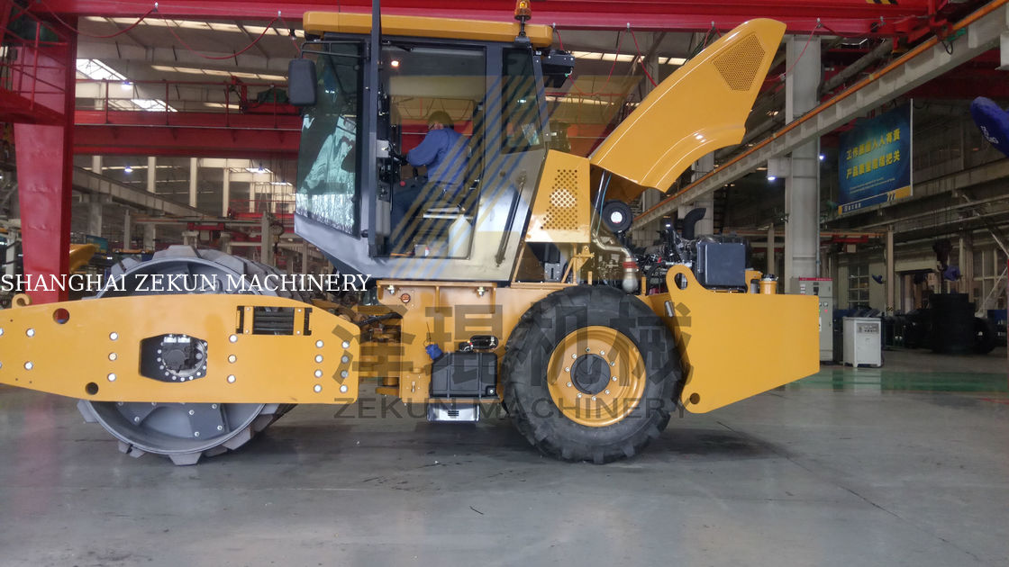8 tonluk XCMG CV83U Hidrolik Davul Rolü EU Aşama T4F Makinesi