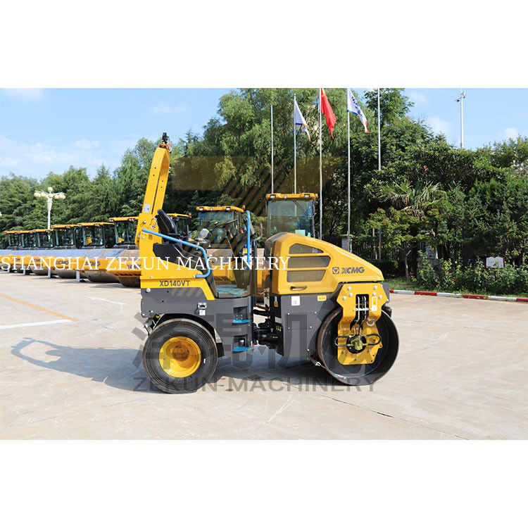 4 Ton XCMG XD140VT titreşimli rulo EU Aşama V EPA Aşama 4F