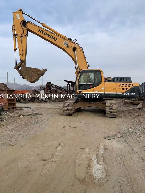 Hyundai 305LC-9T Excavator 17 818 çalışma saati mükemmel durumda