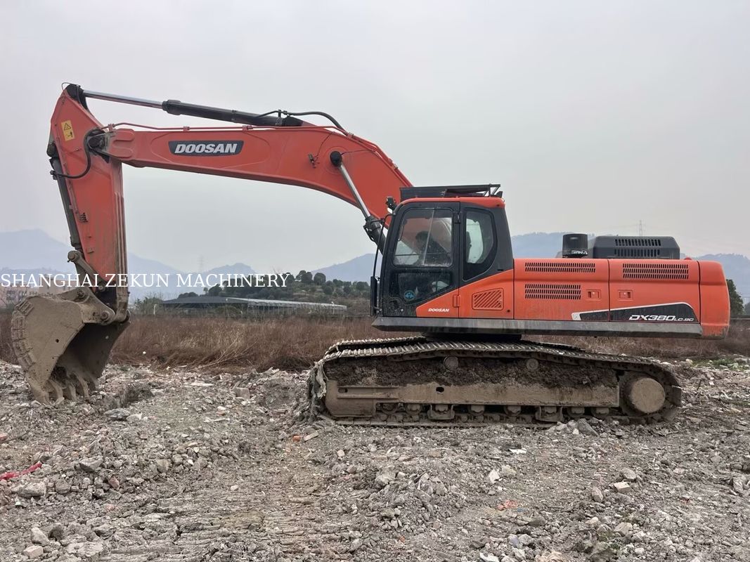 Kullanılmış 2020 Doosan DX380 kazıcı 4 816 çalışma saati iyi durumda