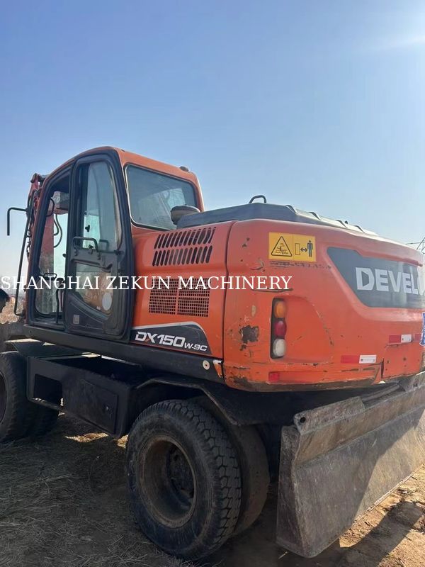 Doosan DX150W-9C kazıcı 15 tonluk tekerlek türü Satılık