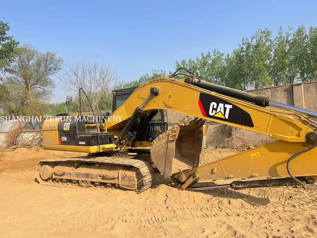 2020 Cat 320D2L kazıcı 21 ton 5127 saat B2B satın alma için mükemmel