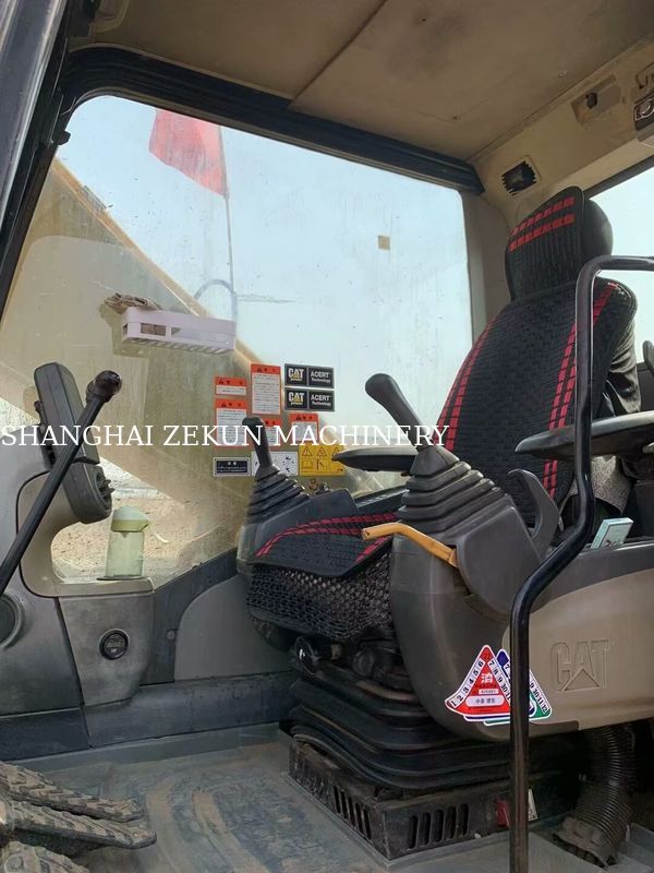 Çeşitli uygulamalar için çok yönlü 2020 Cat 323D2 kazıcı 23 ton 4877 saat