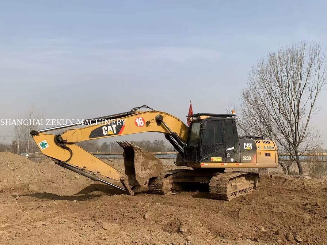 Çeşitli uygulamalar için çok yönlü 2020 Cat 323D2 kazıcı 23 ton 4877 saat