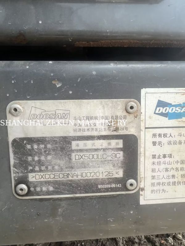 Kullanılmış Doosan DX500LC-9C Kazı makinesi 800 Rpm At Gücü ve En Yüksek Kazma Yüksekliği 11