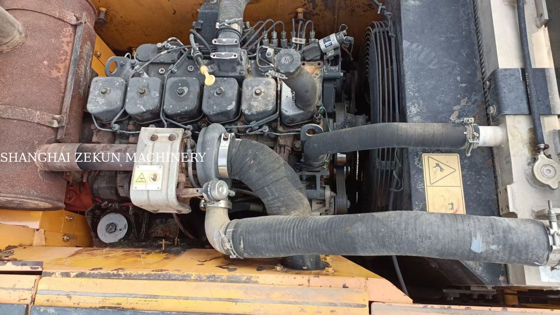 Hyundai R210W-9 Tekerlekli Kazıcı 330 L Yakıt Tankı Kapasitesi Ve Hidrolik Valf