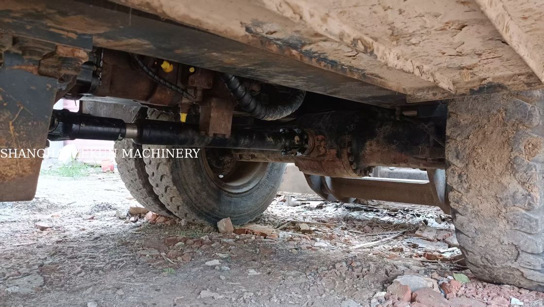 Hyundai R210W-9 Tekerlekli Kazıcı 330 L Yakıt Tankı Kapasitesi Ve Hidrolik Valf