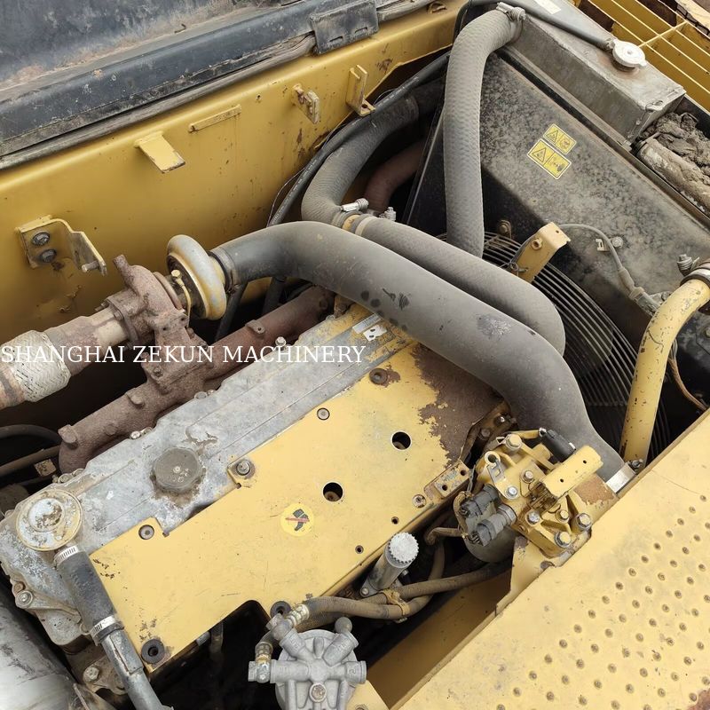 2016 CAT 320D Ekskavatör 20 Ton Sınıfı CAT C6.4 ACERT Motor ile Maksimum Kazı Derinliği 680 mm