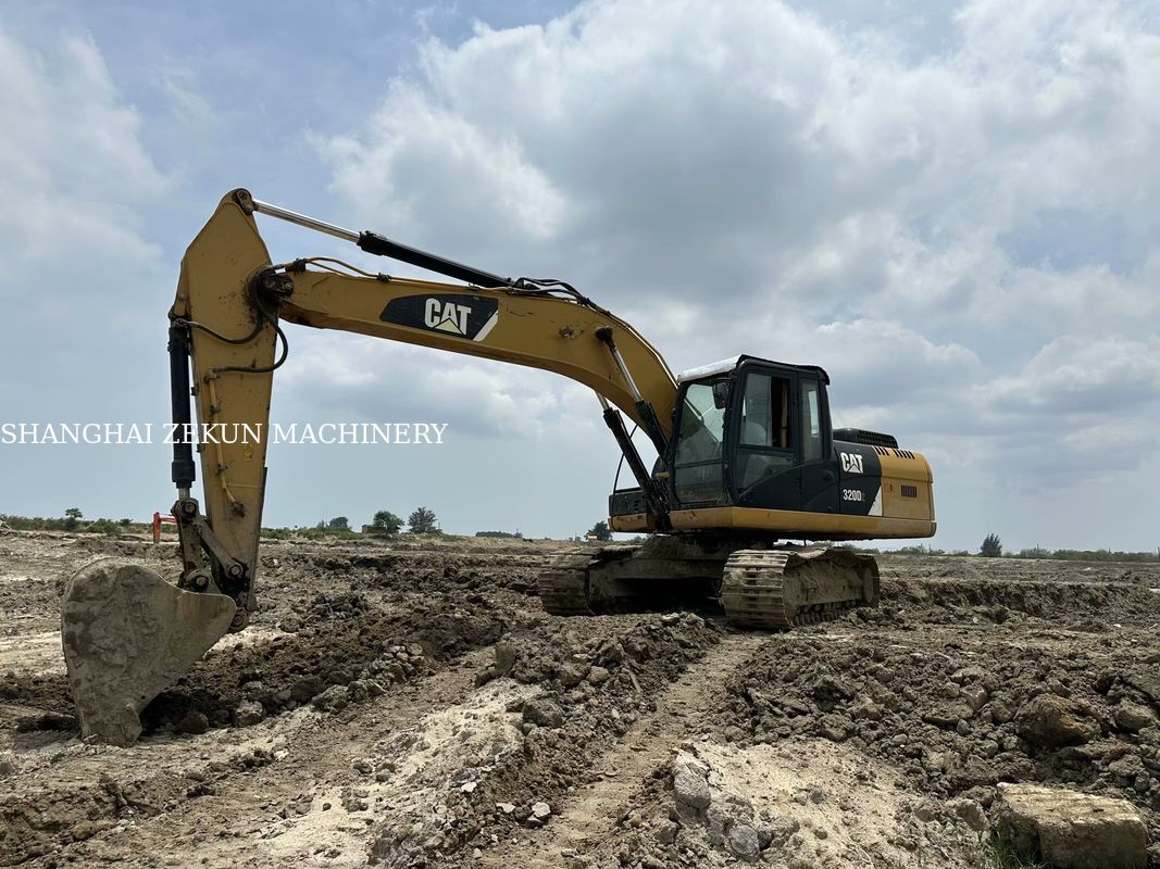2014 CAT 320D2 Kazıcı 10 812 saat Ve Performans Hidrolik Akış Hızı 2 × 214 L/min Seyahat Hızı 3.5 / 5.5 Km/h