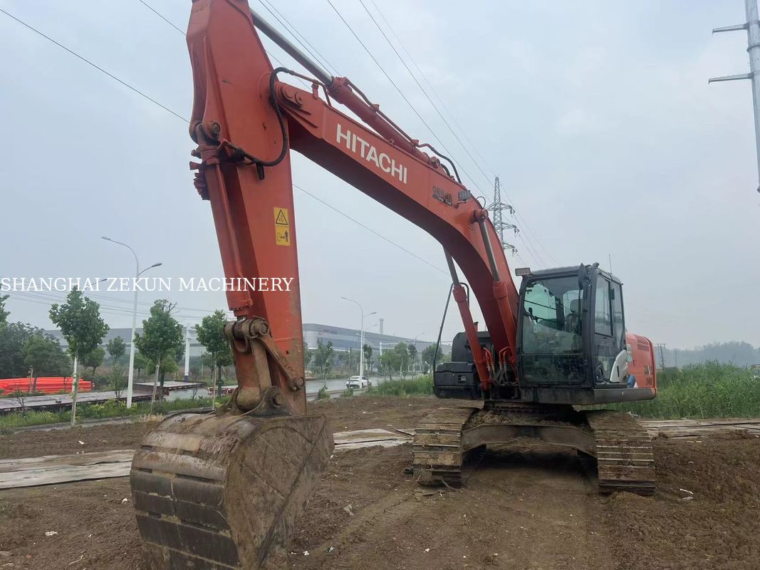 2022 Hitachi ZX200-5A Ekskavatör, Maksimum Kazma Yüksekliği 9 ve Dönme Hızı 13.3 Rpm, 5500 saat