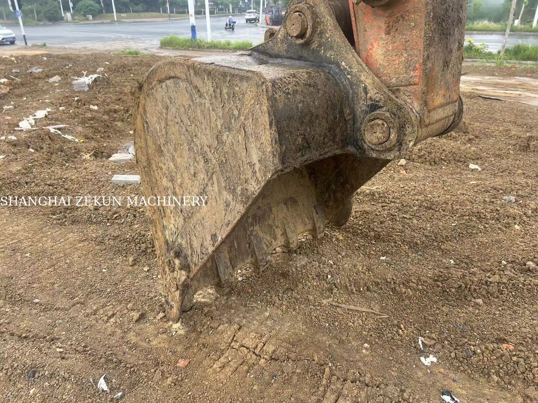 2022 Hitachi ZX200-5A Ekskavatör, Maksimum Kazma Yüksekliği 9 ve Dönme Hızı 13.3 Rpm, 5500 saat