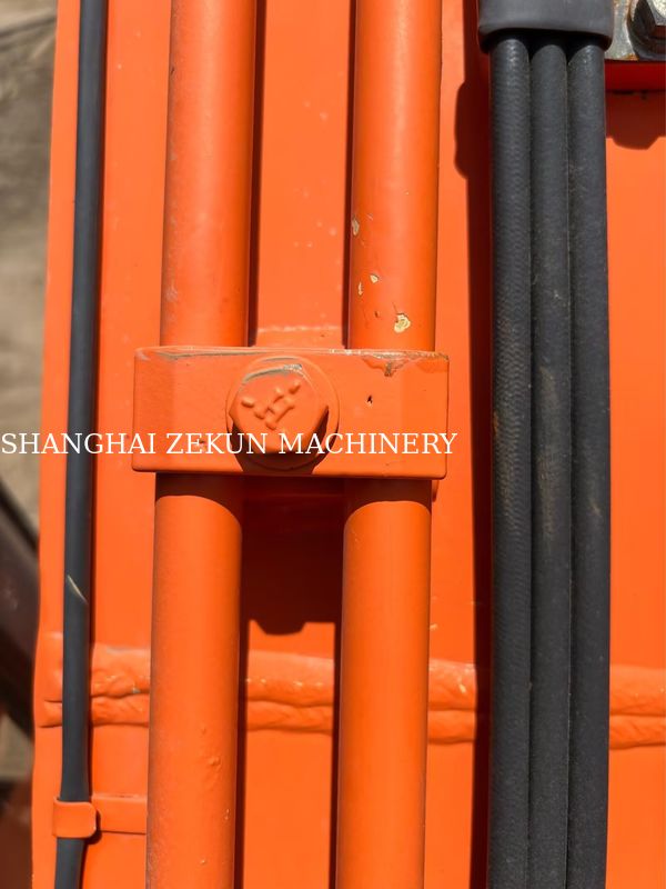 Hitachi ZX120-6 Ekskavatörü İş İhtiyaçları için 14165 saat Yakıt Tankı Kapasitesi 240 L Hidrolik Basınç 34.3 MPa
