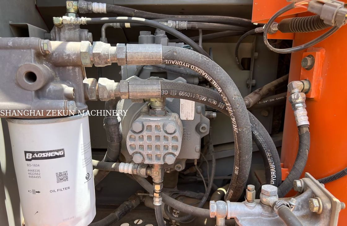 Hitachi ZX120-6 Ekskavatörü İş İhtiyaçları için 14165 saat Yakıt Tankı Kapasitesi 240 L Hidrolik Basınç 34.3 MPa