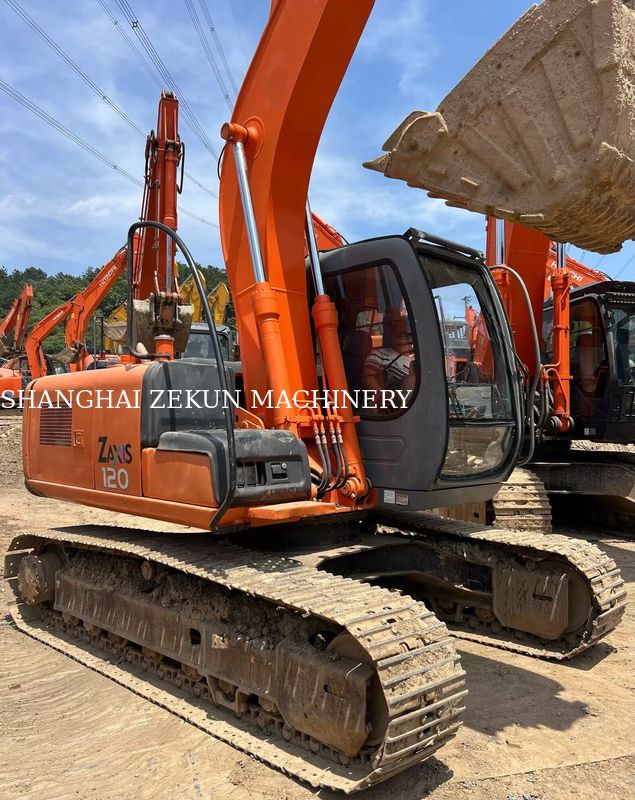 Hitachi ZX120-6 Ekskavatörü İş İhtiyaçları için 14165 saat Yakıt Tankı Kapasitesi 240 L Hidrolik Basınç 34.3 MPa