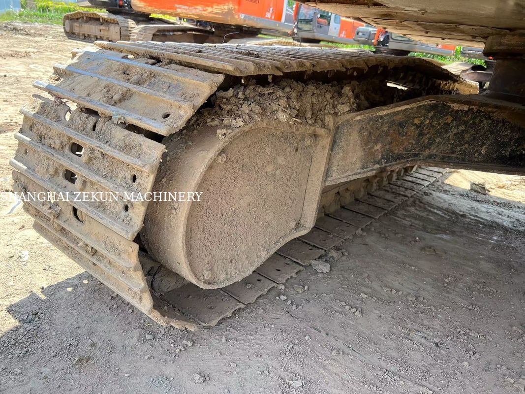Hitachi ZX120-6 Ekskavatörü İş İhtiyaçları için 14165 saat Yakıt Tankı Kapasitesi 240 L Hidrolik Basınç 34.3 MPa