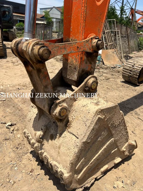 Hitachi ZX120-6 Ekskavatörü İş İhtiyaçları için 14165 saat Yakıt Tankı Kapasitesi 240 L Hidrolik Basınç 34.3 MPa