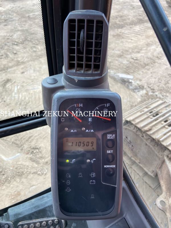Kullanılmış Hitachi ZX200-3G Ekskavatör, 11050 saatte, Kol Uzunluğu 2.94 M, Bom Uzunluğu 5.7 M