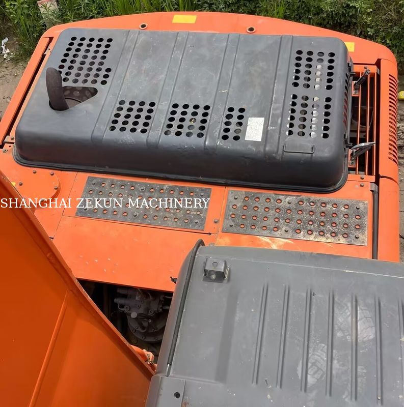 Hitachi ZX200-3G Ekskavatör 11056 saat Seyir Hızı 3,5 / 5,5 km/sa