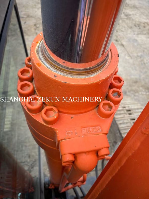 Hitachi ZX200-3G Ekskavatör 10658 saat Kol Uzunluğu 2.94 m Maksimum Kazı Yüksekliği 620 mm